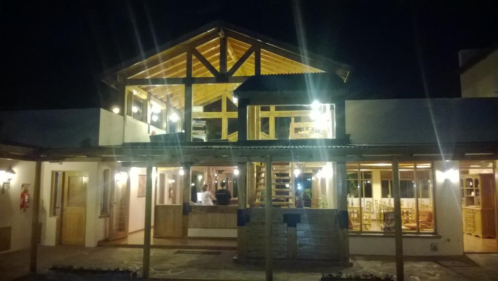 אסקואל Hotel Tierra Mapuche מראה חיצוני תמונה